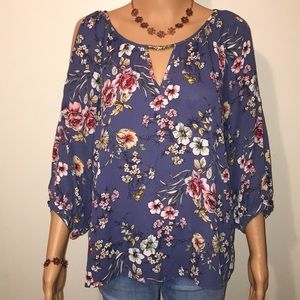 By & By Cold Shoulder Blouse Sz Lg